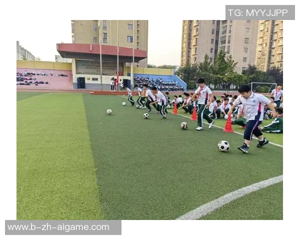 多玩杯自由足球盛宴开启球迷齐聚共享激情与乐趣